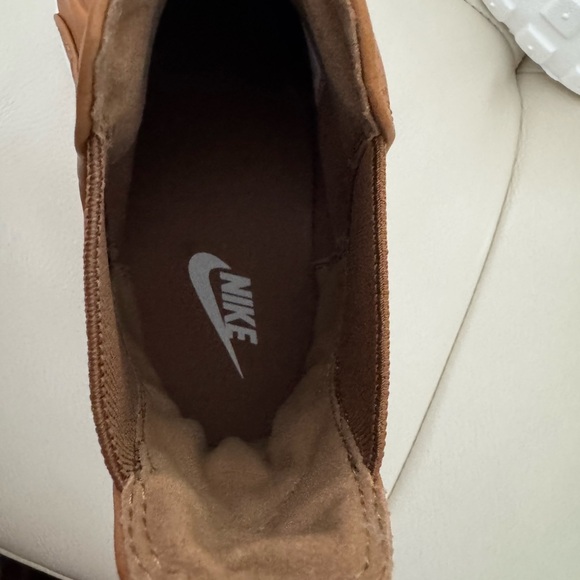 Nike Air Max Thea Mid Chelsea Womens Sneaker - Picture 5 of 11